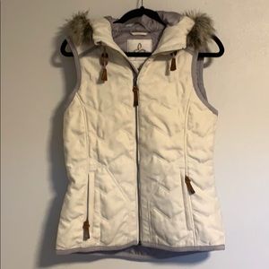 Cream Prana vest with fur hood
